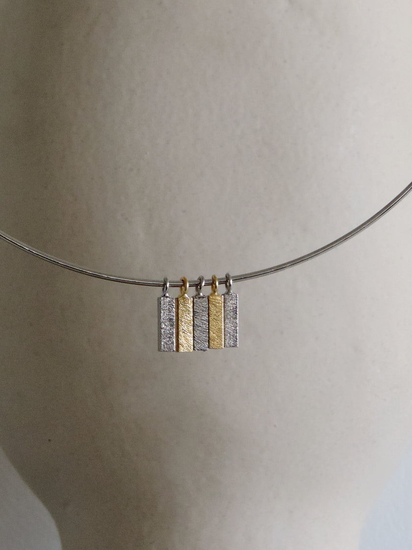 Conjunto de gargantilla cerrada