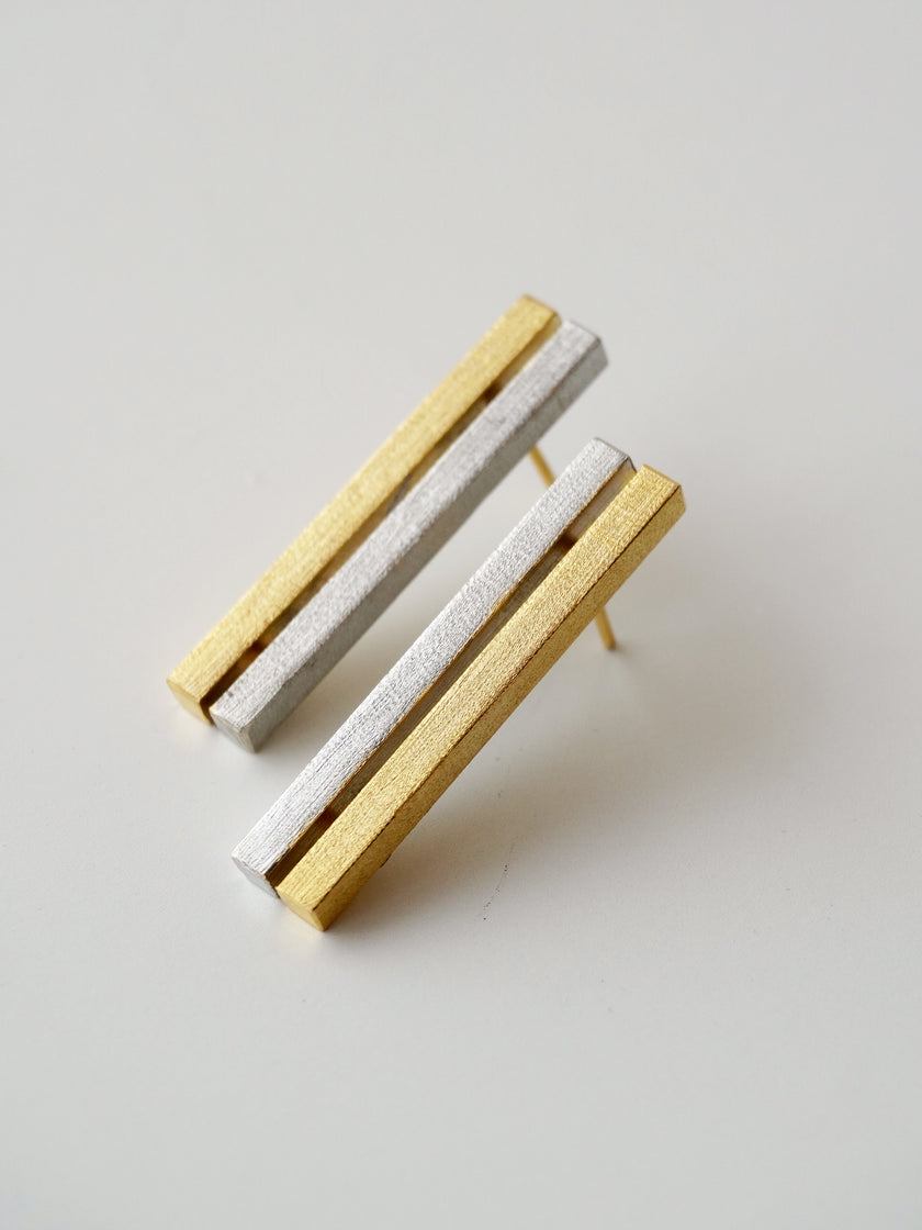 Boucles d'oreilles obliques