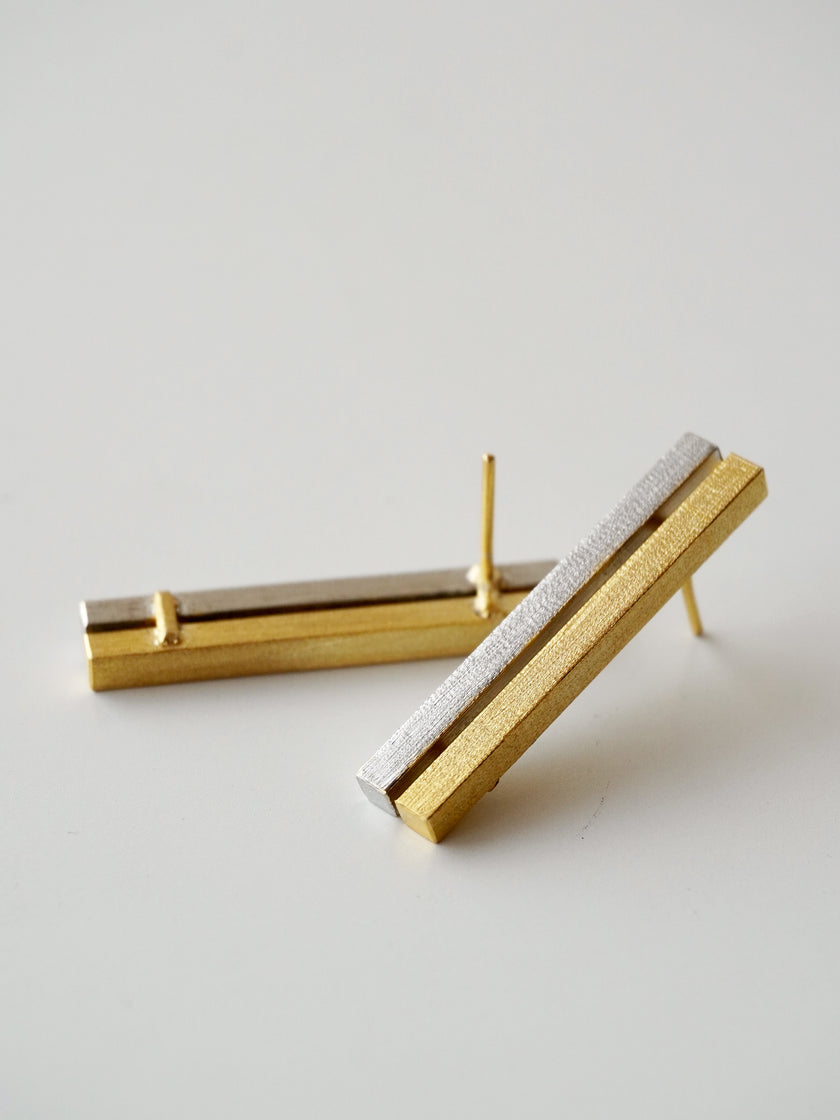 Boucles d'oreilles obliques